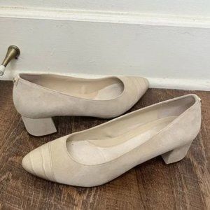 White leather heel, low heel size 7.5